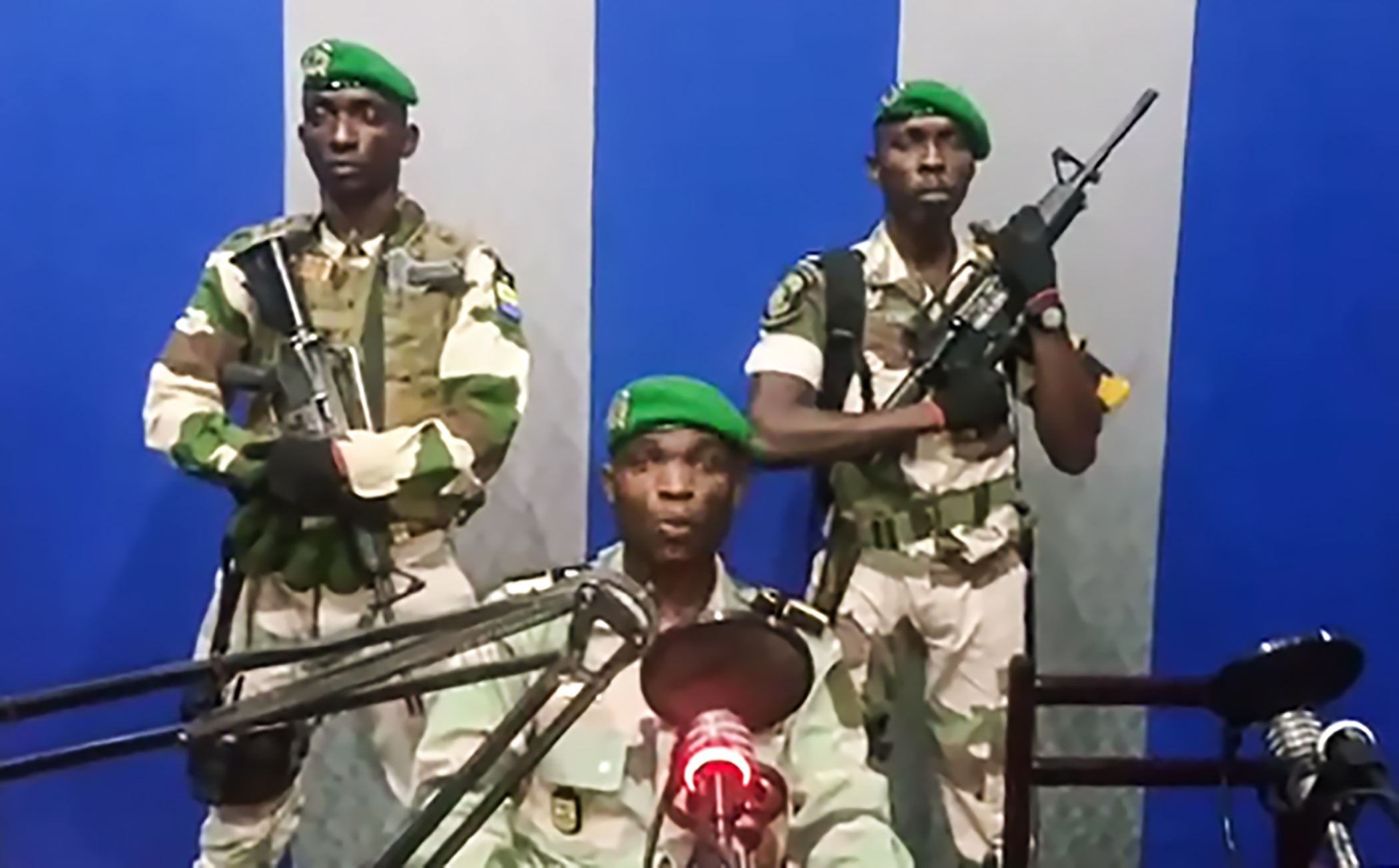 TOPSHOT-GABON-ARMY-UNREST