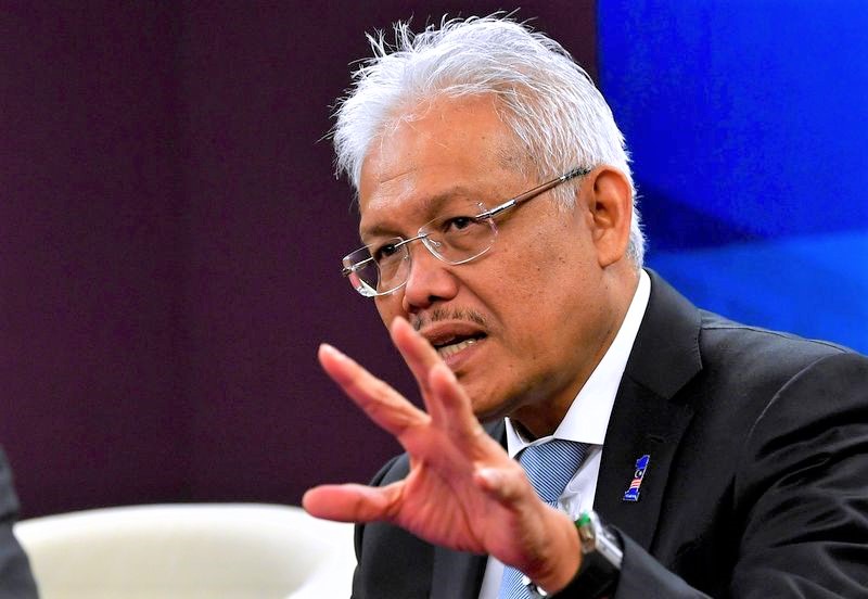 DATUK SERI HAMZAH ZAINUDIN