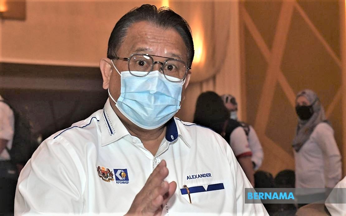 Datuk Seri Alexander Nanta Linggi